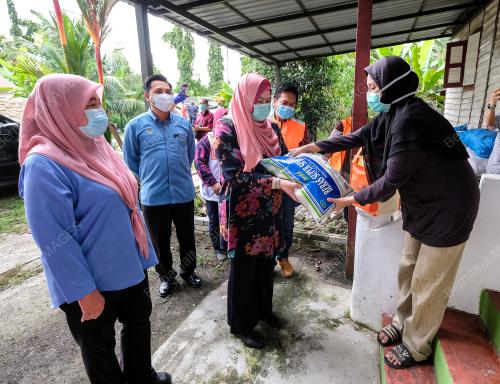 AGIHAN BANTUAN BAKUL MAKANAN