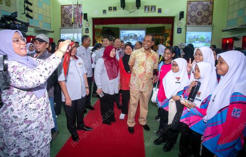 DATUK SERI DR ZAMBRY ABDUL KADIR