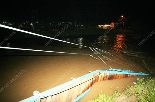 JAMBATAN RUNTUH