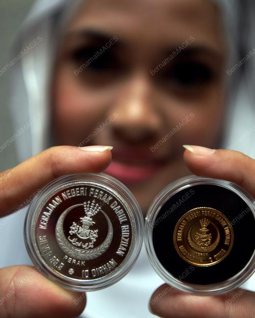 PK02_28022011_DINAR_EMAS
