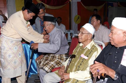 DATUK AHMAD MASLAN