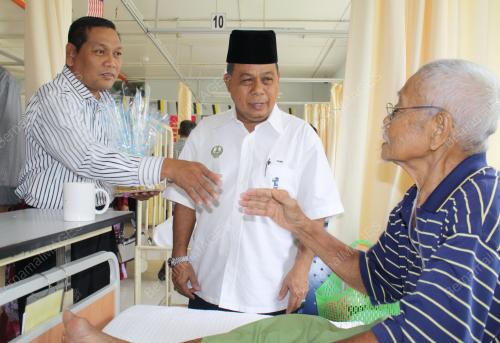 MOHD NIZAR ZAKARIA
