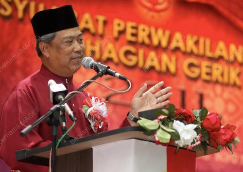TAN SRI MUHYIDDIN YASSIN