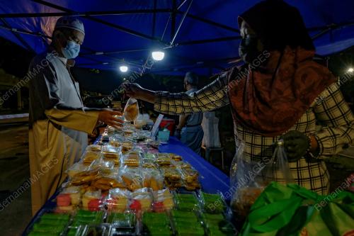 TINJAUAN PENIAGA MAKANAN BEROPERASI SEAWAL JAM 6 PAGI