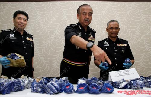 DATUK RAZARUDIN HUSAIN