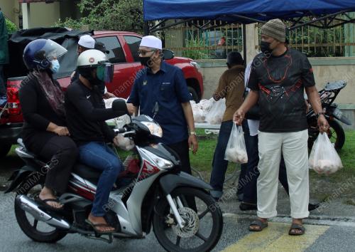 SUMBANGAN AYAM SEGAR SECARA PANDU LALU