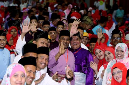 PK02_30072017_UMNO