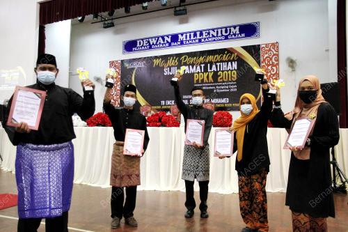 PENYAMPAIAN SIJIL TAMAT LATIHAN IGROW