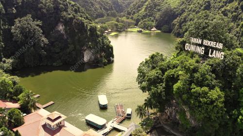 TAMAN REKREASI GUNUNG LANG