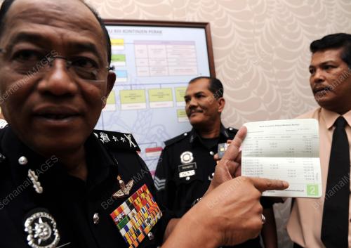 PK03_01082013_POLIS