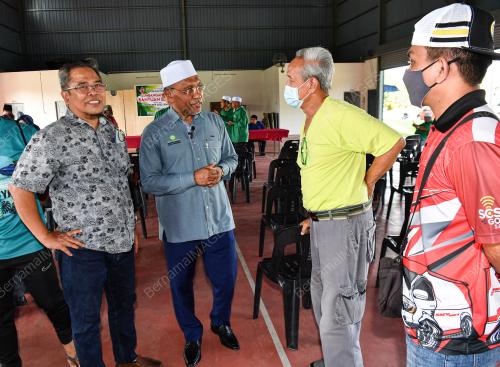SENATOR DATUK IDRIS AHMAD