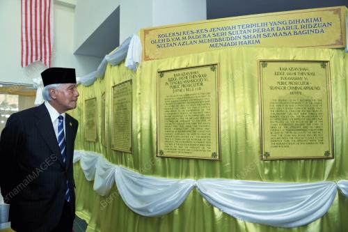 SULTAN AZLAN SHAH