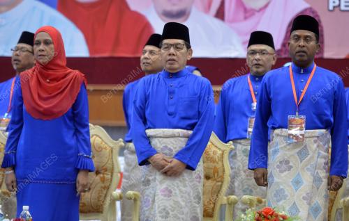 PK03_01102016_UMNO