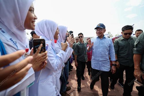 DATUK SERI ANWAR IBRAHIM