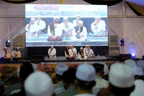 DATUK SERI SAARANI MOHAMAD
