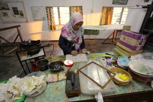 PEMILIK BATIK TANUNTAYA