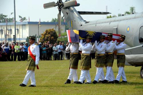 PK03_02092014_MH17