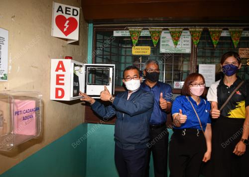 DATUK DR NOOR AZMI GHAZALI