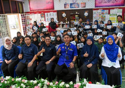 FAIZUL AZLEE MAHAT