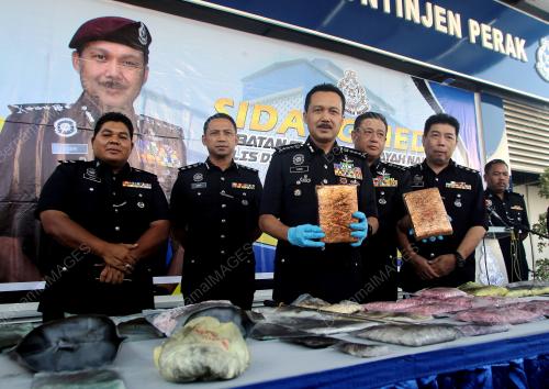 DATUK SERI MOHD YUSRI HASSAN BASRI