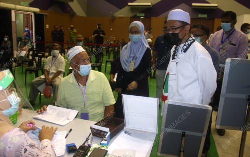 DATUK DR NOOR AZMI GHAZALI