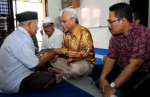 PK03_04072015_WANG_ZAKAT