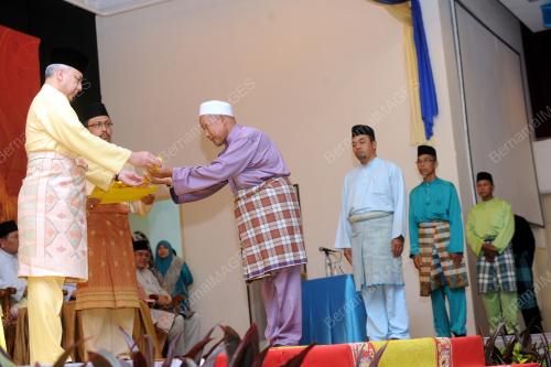 PK03_05022016_NAZRIN_SHAH