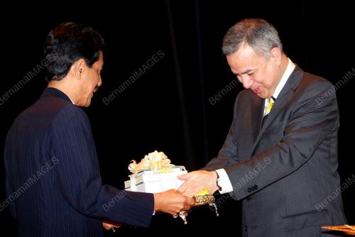 RAJA DR NAZRIN SHAH