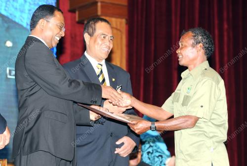 PK03_05052014_ZAMBRY_ANUGERAH