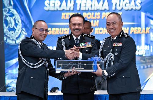 DATUK SERI MOHD YUSRI HASSAN BASRI