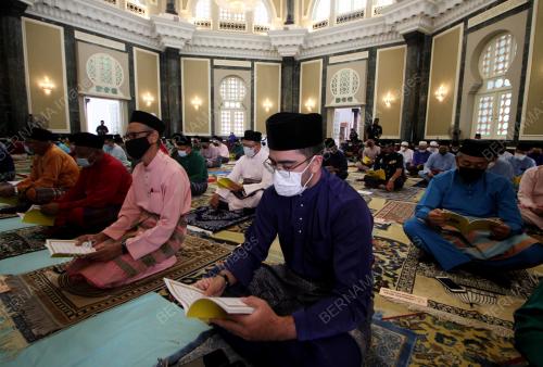 MAJLIS KESYUKURAN DAN DOA SELAMAT HARI KEPUTERAAN SULTAN PERAK
