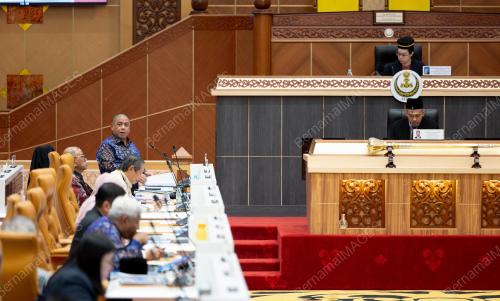 DATUK SERI SAARANI MOHAMAD
