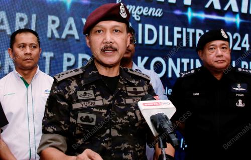 DATUK SERI MOHD YUSRI HASSAN BASRI