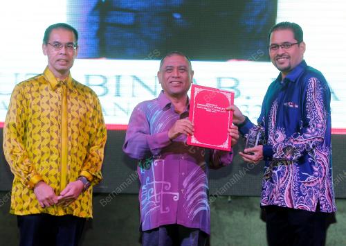 DATUK SERI SAARANI MOHAMAD
