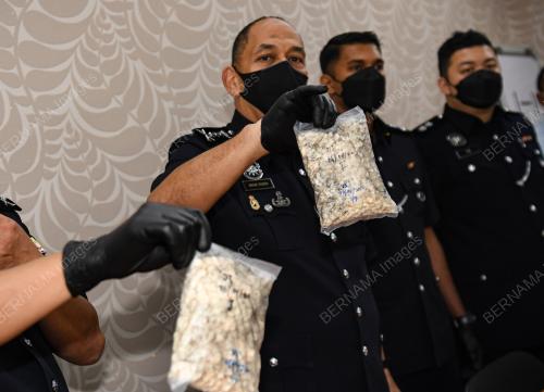 DATUK MIOR FARIDALATHRASH WAHID