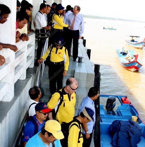 PK03_08112012_EKSPEDISI_IKAN