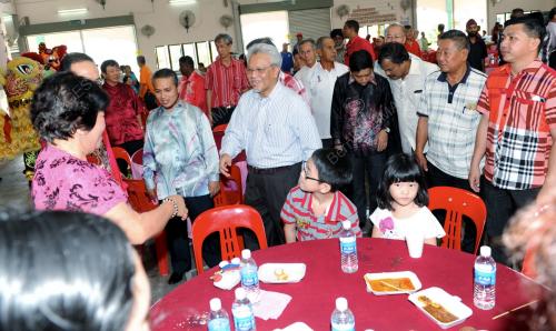 DATUK SERI AHMAD HUSNI HANADZLAH