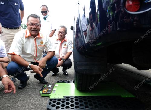 DATUK SERI SHAHARUDDIN KHALID