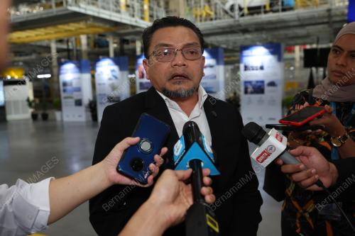ROSLAN ABDULLAH