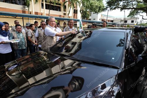 DATUK SERI FADILAH YUSOF