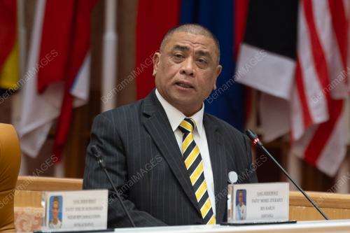 DATUK SERI SAARANI MOHAMAD