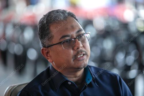 AHMAD SAZILEE ABDUL KHAIRI