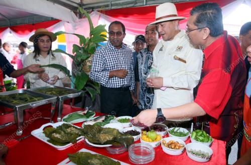 PK03_11012014_PESTA