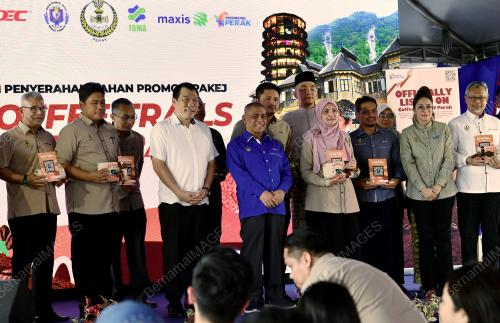 DATUK SERI SAARANI MOHAMAD