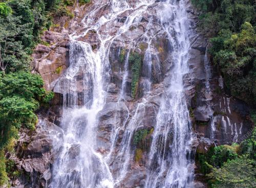 AIR TERJUN LATA KINJANG