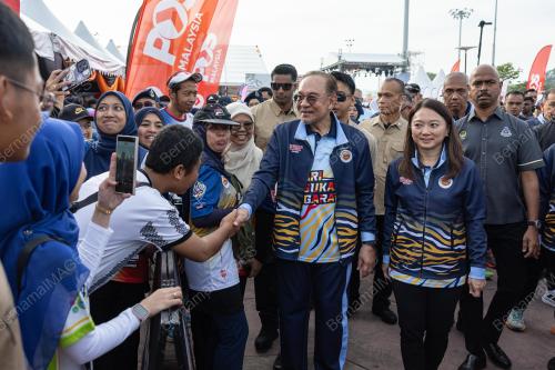 DATUK SERI ANWAR IBRAHIM