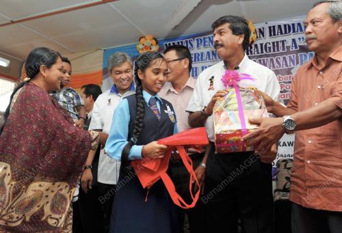 PK03_11122012_ZAHID