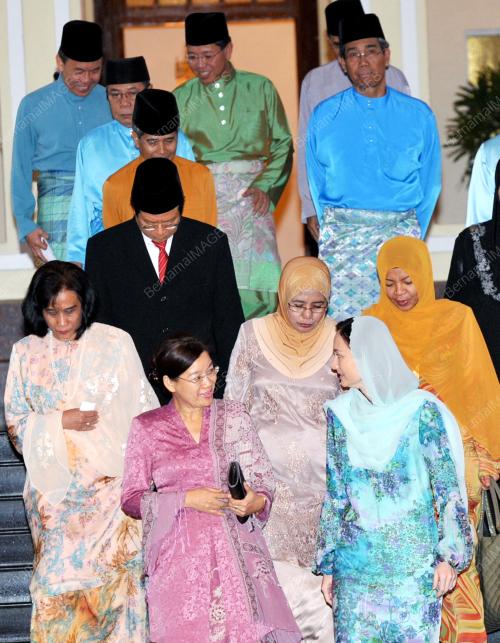 PK03_12082012_TUANKU_ZARA