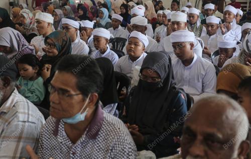 PROF MADYA DATUK DR MOHAMED AZAM MOHAMED ADIL