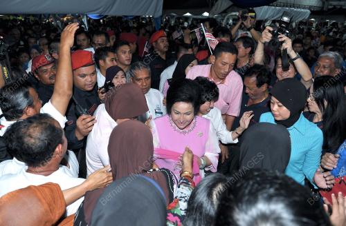 PK03_13012012_MAKAN_MALAM